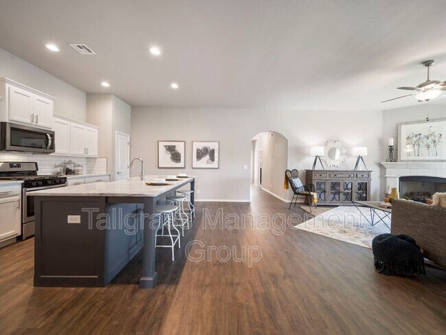 Foto del edificio - 2425 W Imperial Ct