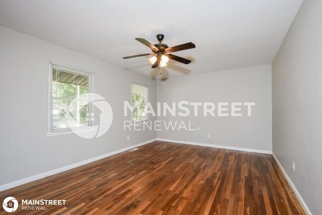 Foto del edificio - 1528 Gerard Park Ln, Hazelwood, MO 63042