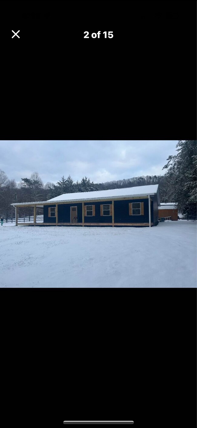 Foto del edificio - 3936 E Raccoon Valley Dr