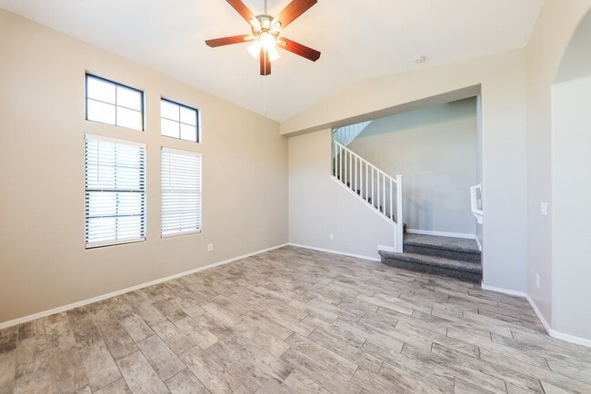 Building Photo - 2432 W Dusty Wren Dr