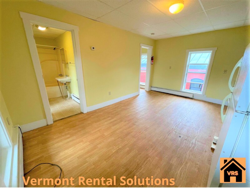44 Granite St Unit 5, Barre, VT 05641 Room for Rent in Barre, VT