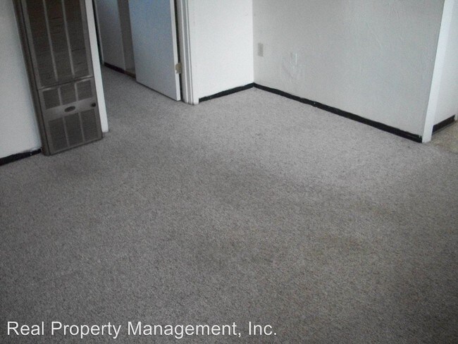 Foto del edificio - 2750 Reservoir Ln