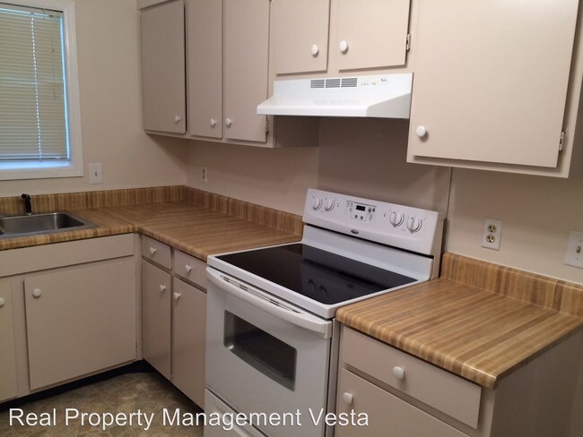 Building Photo - 2 br, 2 bath House - 845 Willow Creek Drive