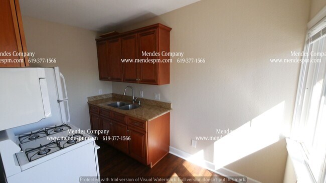 Building Photo - Beautifully Upgraded 1-BR/1-BA Apartment H...