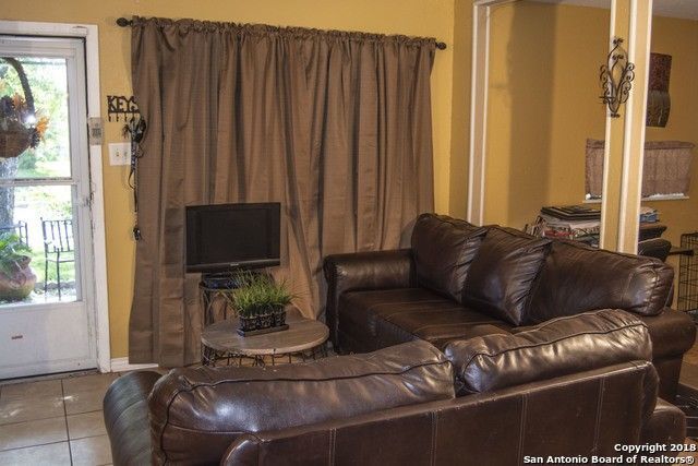 Foto del edificio - 5305 Wheatland St