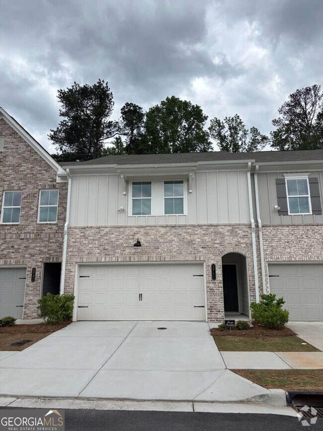 Building Photo - 3741 Denton Dr