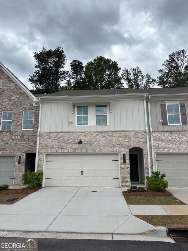 Primary Photo - 3741 Denton Dr