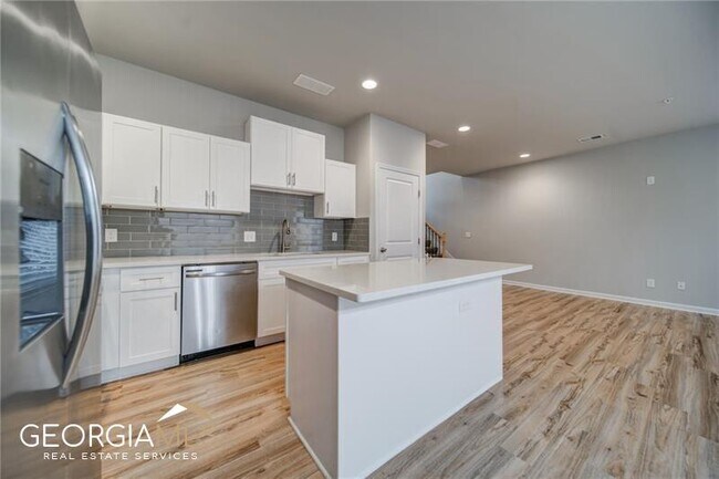 Building Photo - 8324 Triple Crown Dr