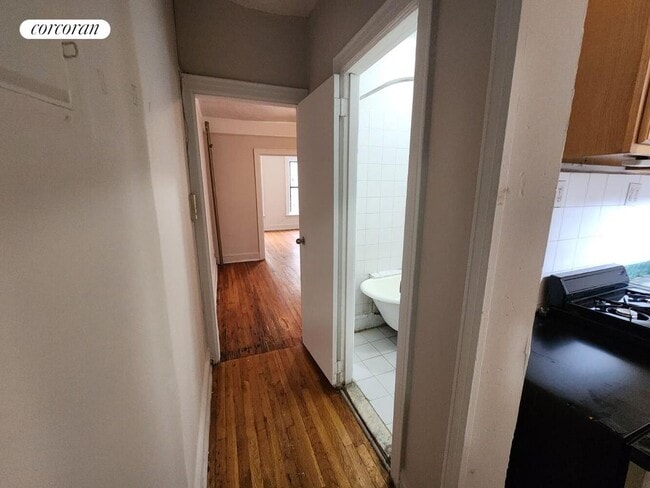Building Photo - 265 W 146th St