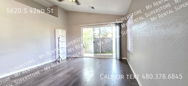 Building Photo - 5620 S 42nd St