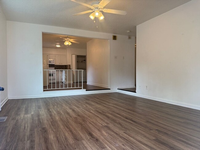 Building Photo - 5423 B St