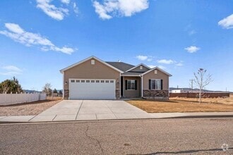 Building Photo - 822 S 4475 W