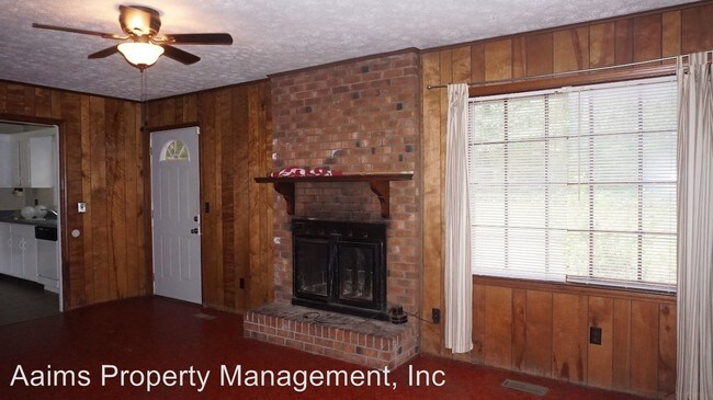 Building Photo - 602 Dashland Dr