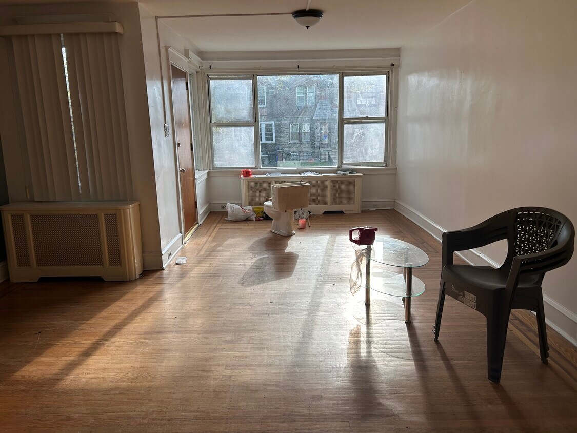 Foto principal - 3333 Guilford St