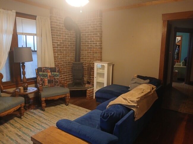 Foto del edificio - 1106 W Hempstead Ave