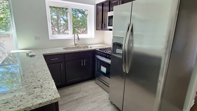 Building Photo - 3058 N Kostner Ave