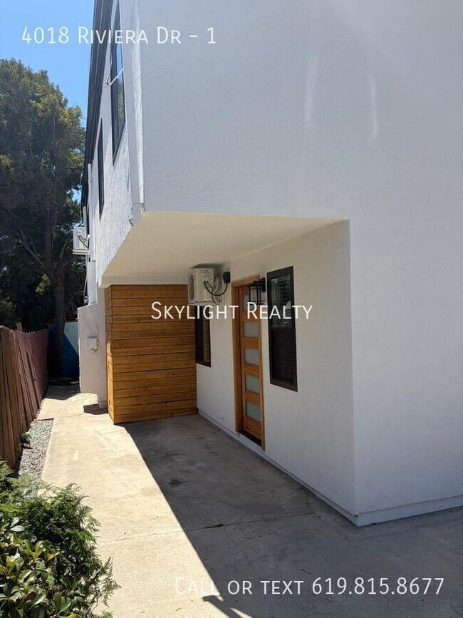 Foto del edificio - 4018 Riviera Dr