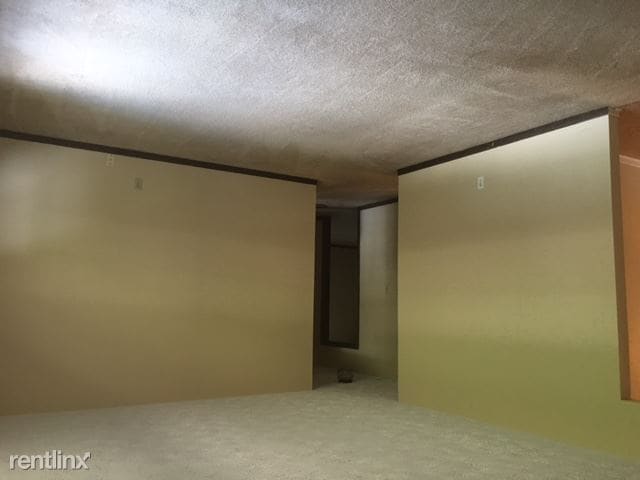 Building Photo - 11640 S Williamsburg Dr