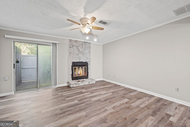Building Photo - 5313 Waverly Trce