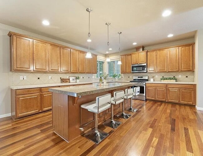 Building Photo - 15732 SW Kerr Ct