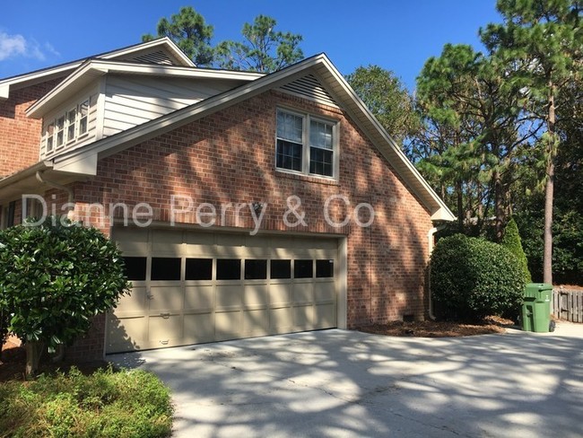 Building Photo - 2223 Waverly Dr