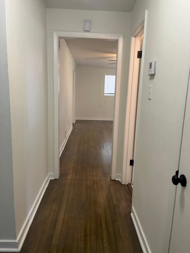 Foto del edificio - 465 Malboro Rd