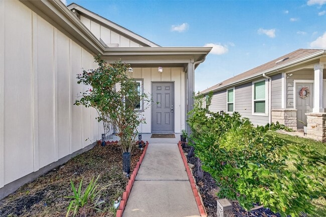 Photo - 16039 Kingfield Haven Dr Unit House