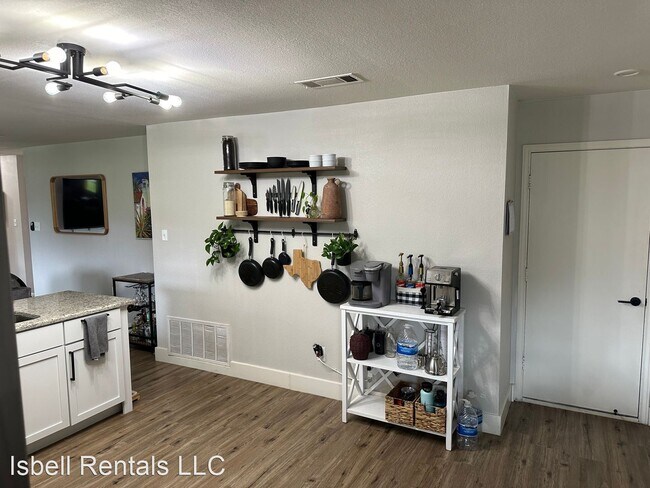 Foto del edificio - 5 br, 2 bath House - 3504 Woodlake Drive