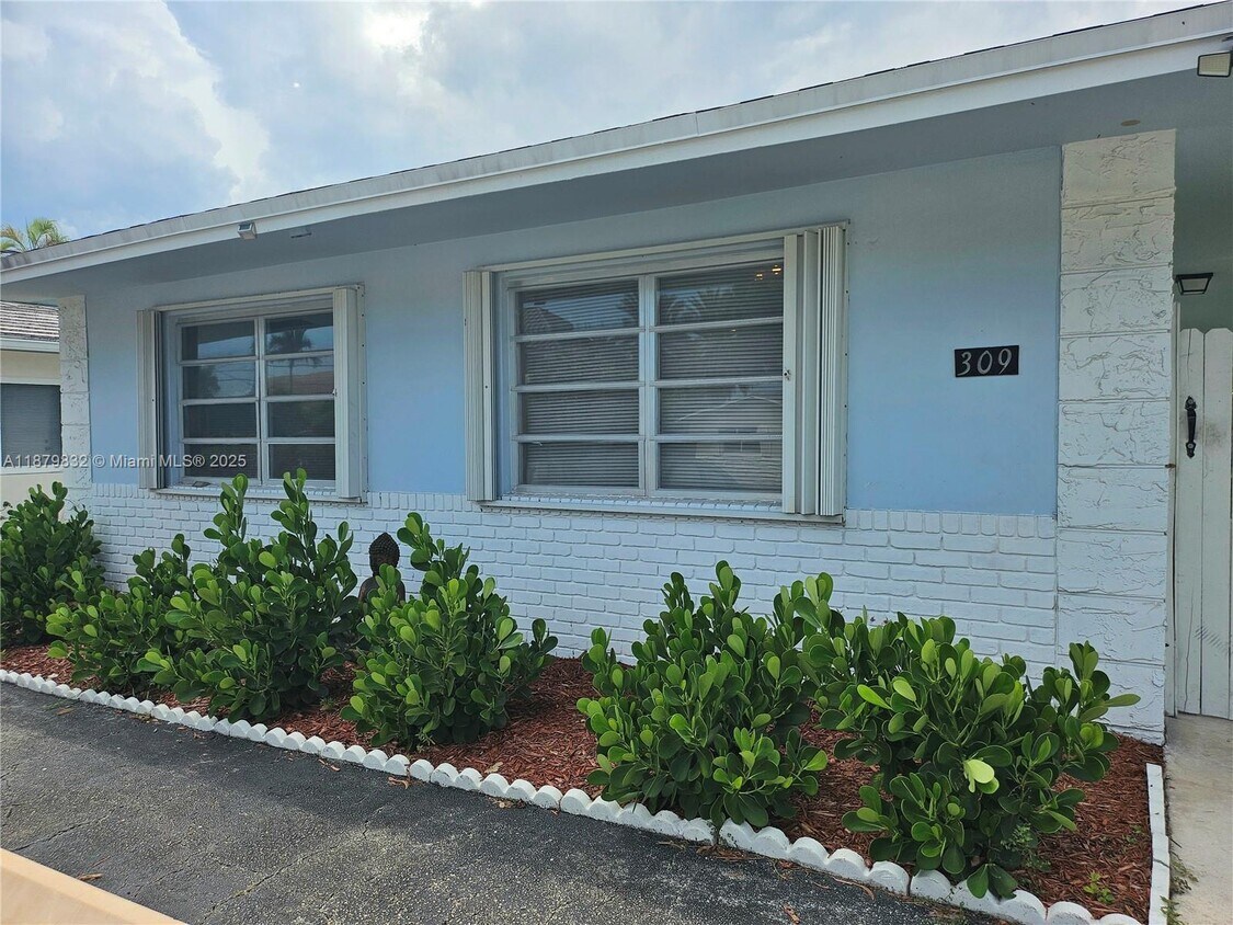 Foto principal - 309 SE 12th Ave