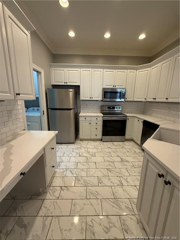 Foto del edificio - 2661 Lockwood Rd