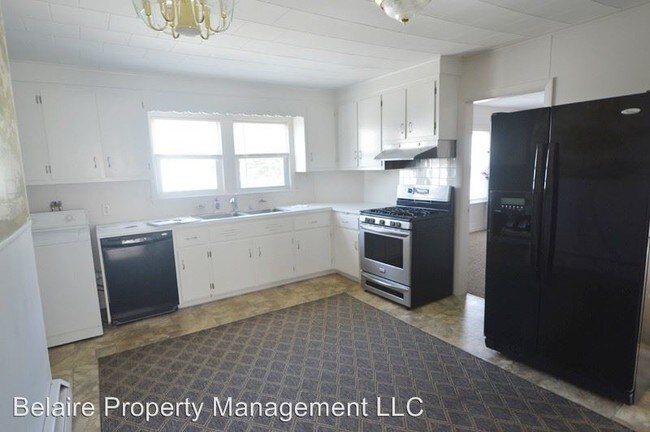 Foto del edificio - 353 Madison St