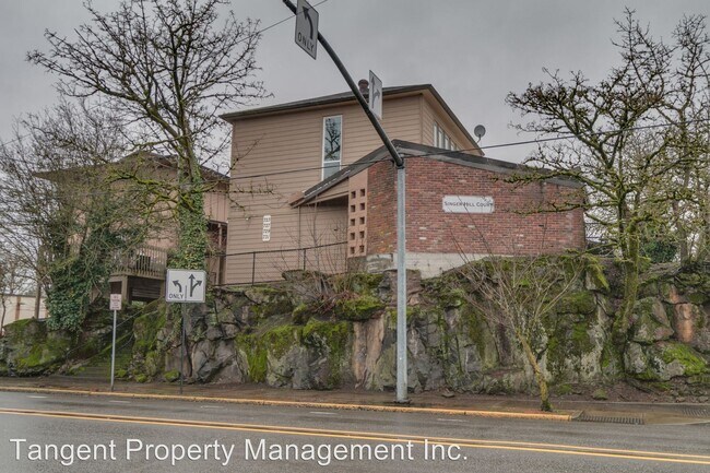 Building Photo - 719-731 S Washington St