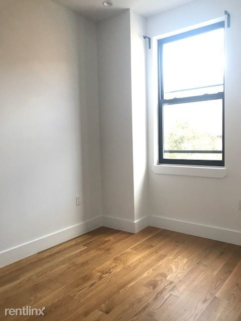 Foto del edificio - 724 5th Ave