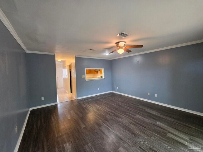 Foto del edificio - 3041 Belle Meade Dr