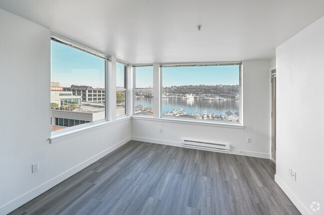 1BR, 1BA - 475SF - Lake Union Tower