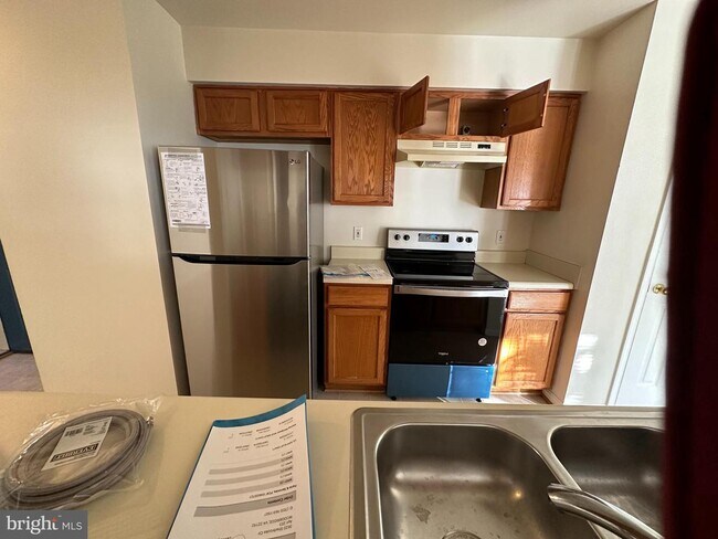 Foto del edificio - 3620 Sherbrooke Cir