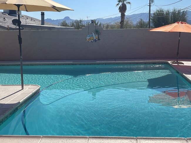 Foto del edificio - 135 Acoma Blvd N