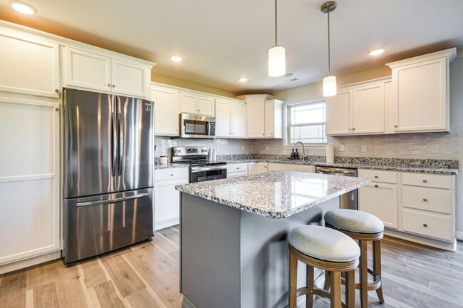 Foto del edificio - 3407 Goldenwood Dr