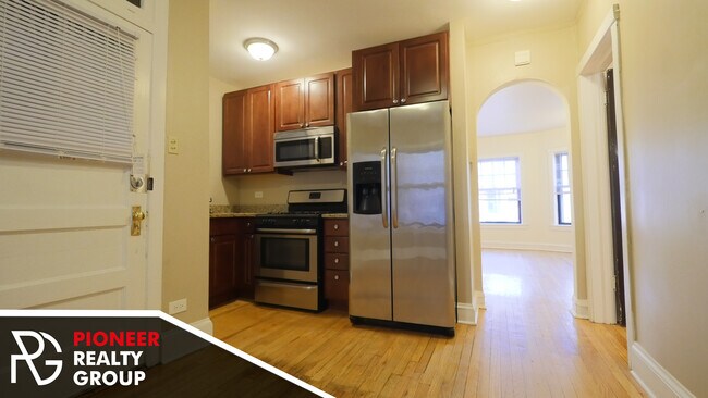Foto del edificio - 2122 W Ainslie St