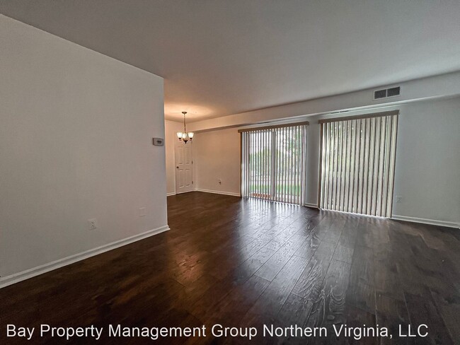 Foto del edificio - 1 br, 1 bath House - 6141 Edsall Rd Unit A