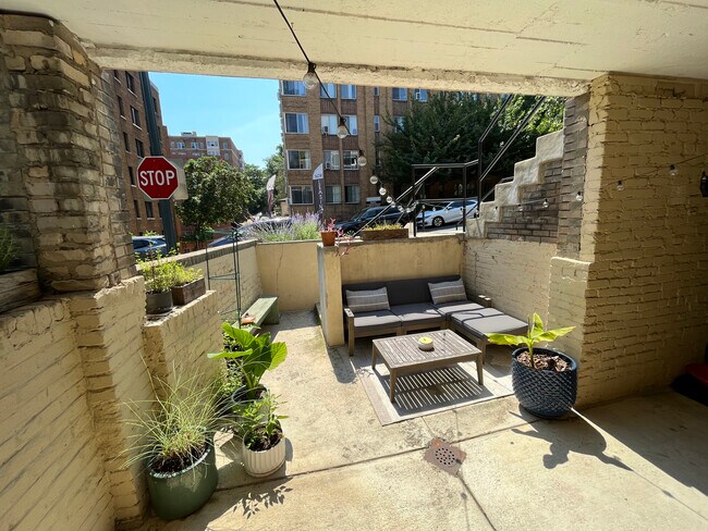 Patio - 2922 18th St NW