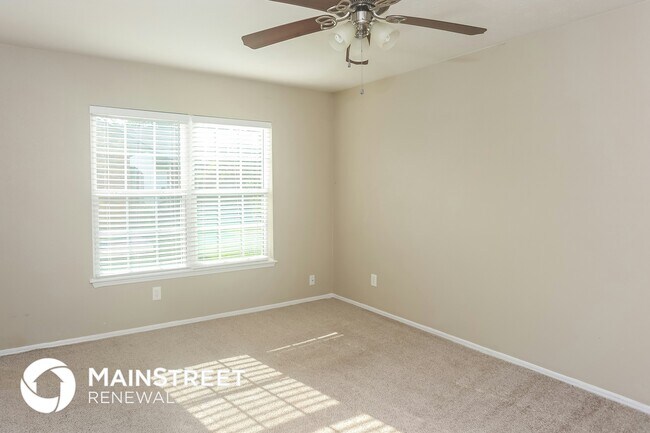 Building Photo - 702 Southridge Ct