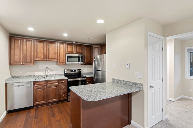 Interior Photo - The Lodge @ 73rd