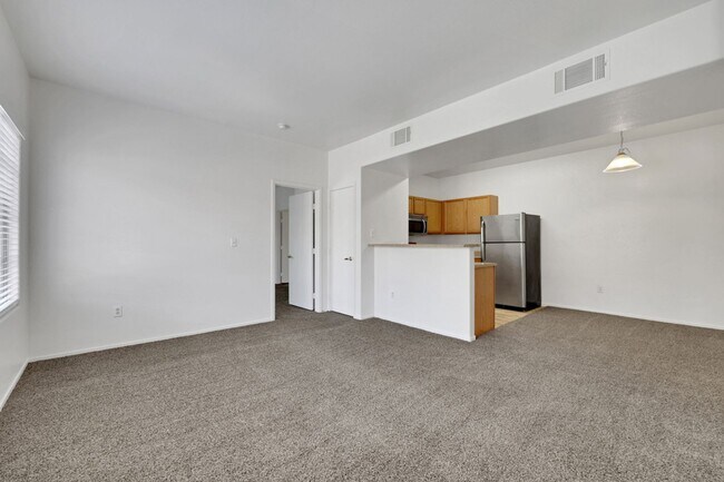 Foto del edificio - 2 Bedroom Condo