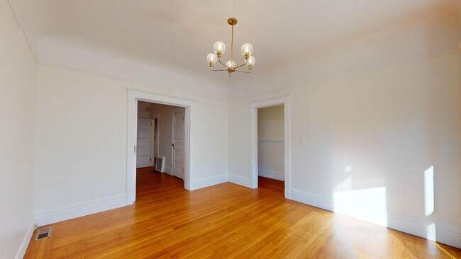 Building Photo - 1533 9th Ave