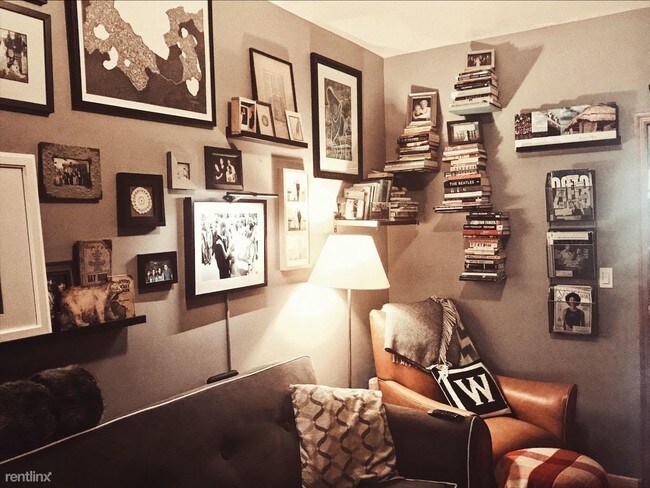 Foto del edificio - 147 N 8th St