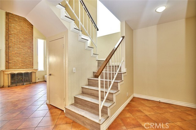 Building Photo - 4725 Cardena Plaza