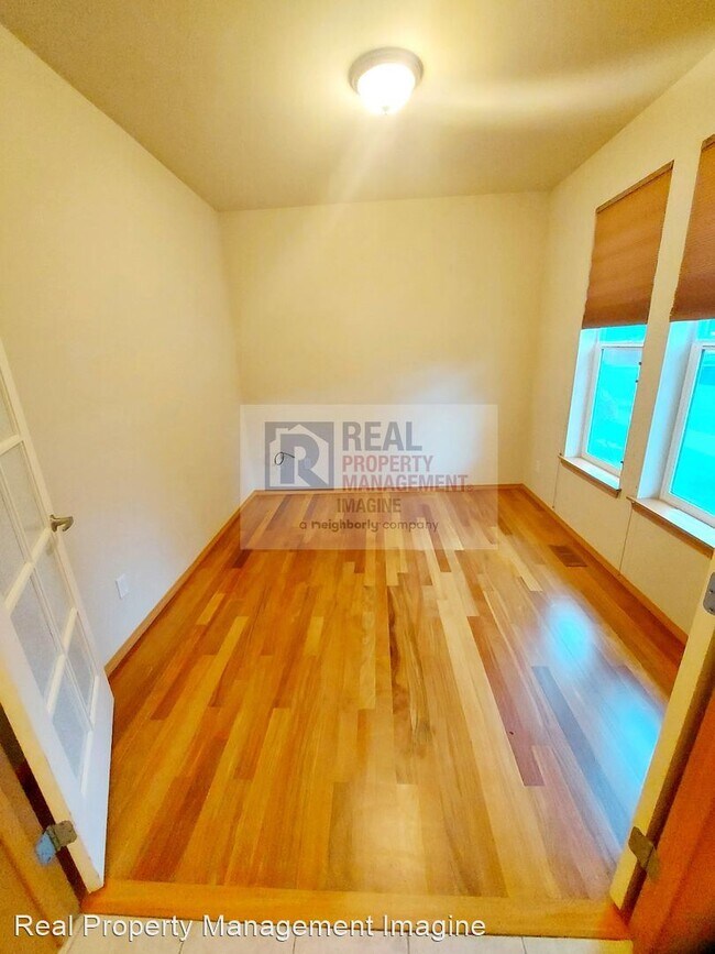 Building Photo - 3 br, 2.5 bath House - 7005 Flute Street SE