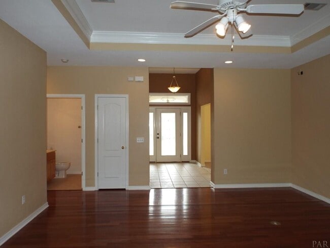 Building Photo - 2468 Bowling Green Way
