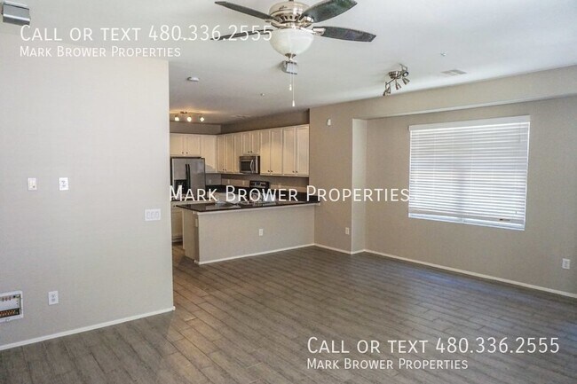 Building Photo - 897 S Storment Ln
